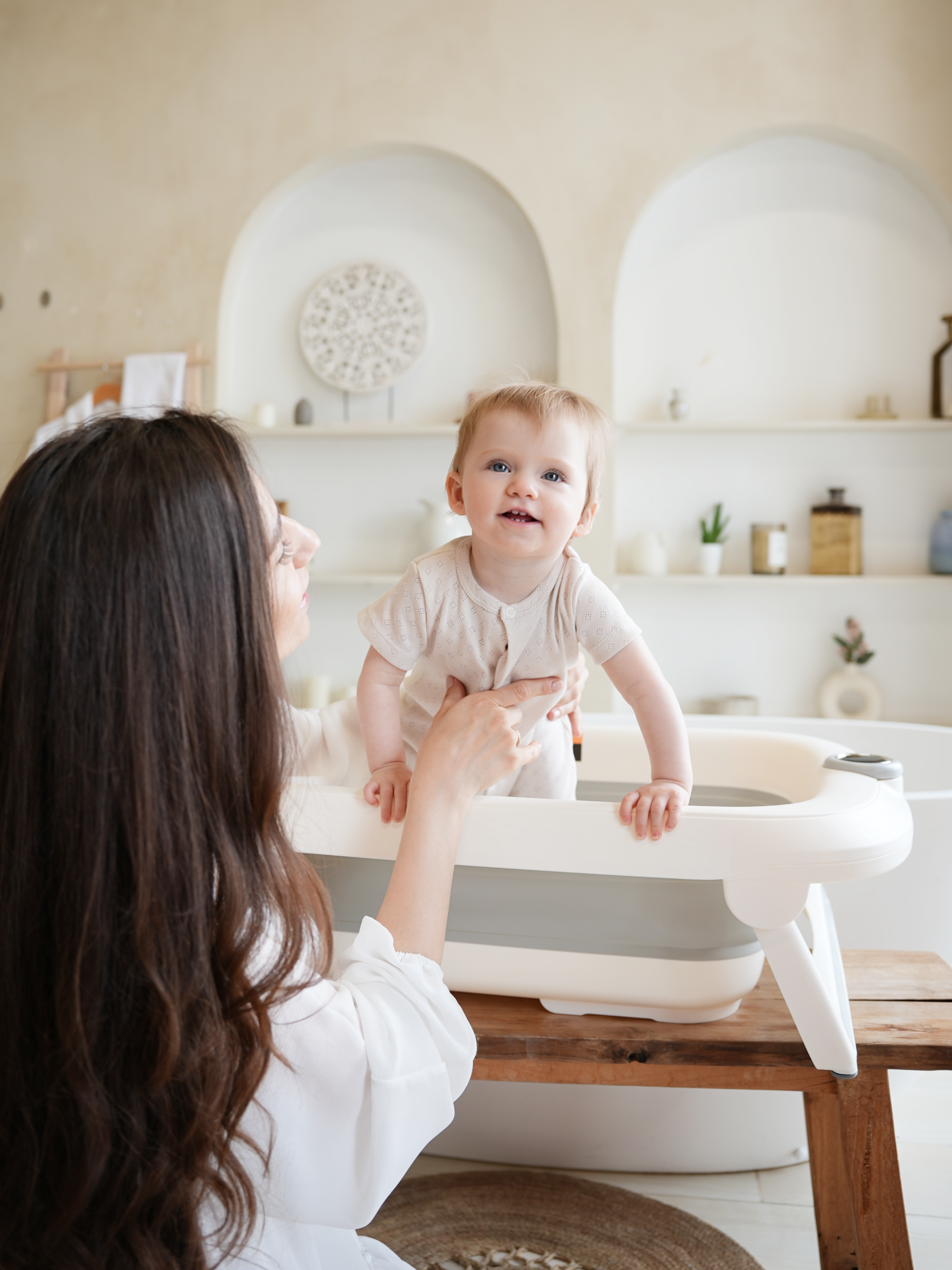 Ванночка для купания новорожденных складная с термометром